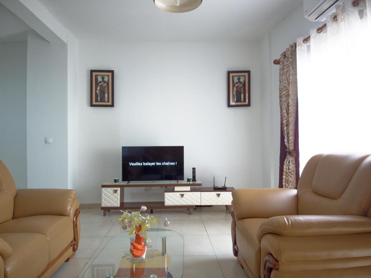 Nomsa Zen Appartement Abaga Exterior photo